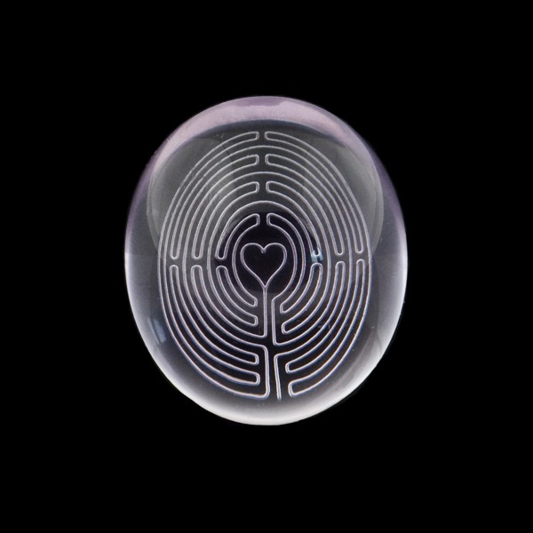 Amethyst aus Brasilien, flieder, Cabochon mit Lasergravur, Unikat, 31 x 26 mm